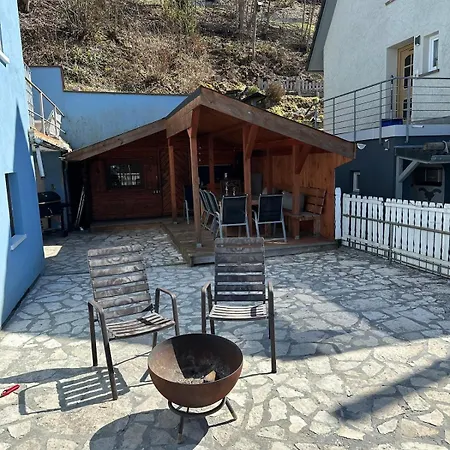 Dreiberge Sauna & Terrace Am Waldrand * 特里贝格