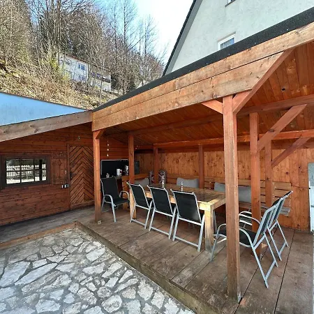 Dreiberge Sauna & Terrace Am Waldrand *